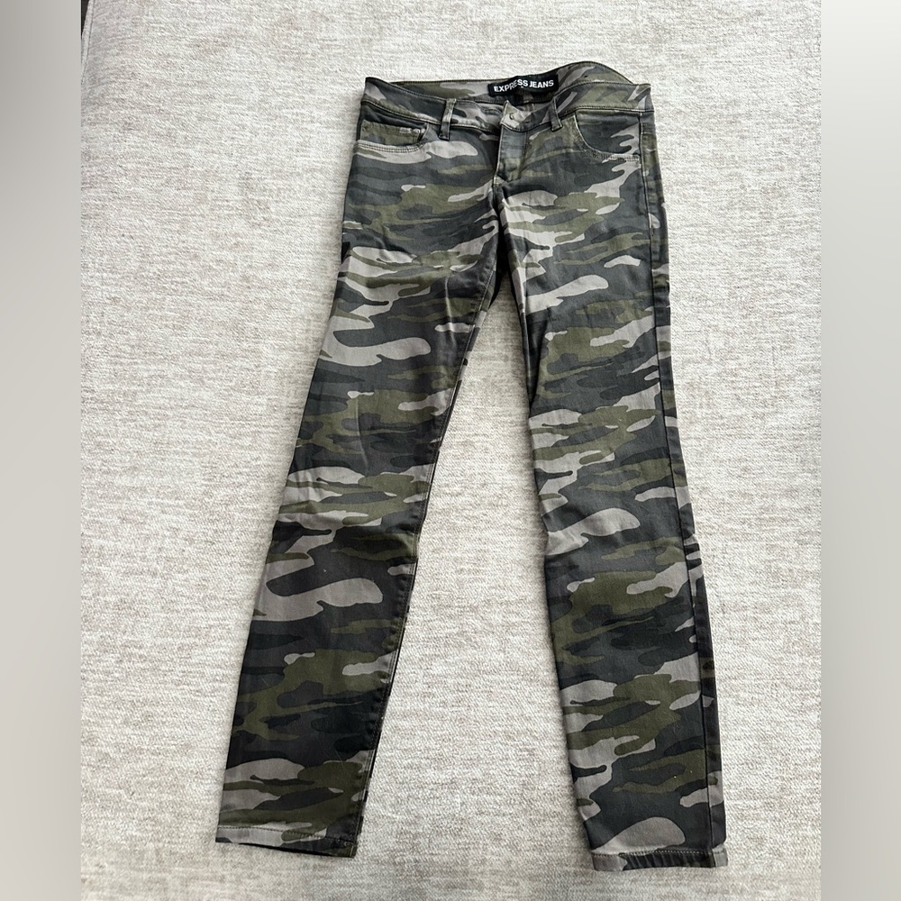 Express Camouflage Pants ankle Legging